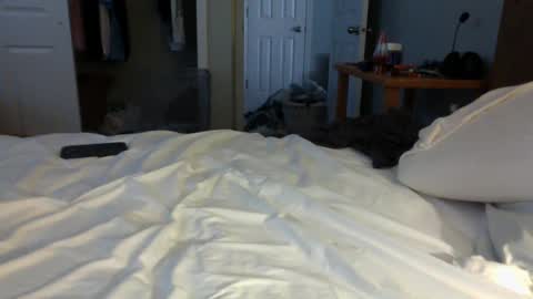 Snapshot of jwill10000 chatting on 09-21-25, 09:38 J and Sugar snap pea online show from 09-21-25, 09:38