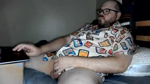 Snapshot of jwineness chatting on 07-17-26, 08:10 MidsizeBiGuy online show from 07-17-26, 08:10