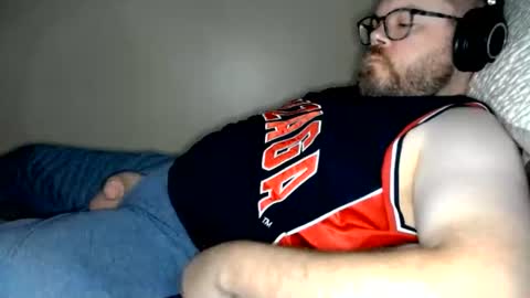 Snapshot of jwineness chatting on 07-18-26, 06:06 MidsizeBiGuy online show from 07-18-26, 06:06