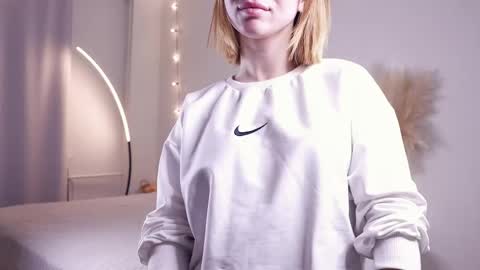Snapshot of jynny_kiss chatting on 03-01-25, 07:26 Sinikka online show from 03-01-25, 07:26