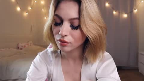 Snapshot of jynny_kiss chatting on 03-06-25, 07:43 Sinikka online show from 03-06-25, 07:43