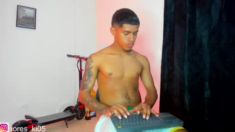 k_florez online show from 12-19-25, 02:29