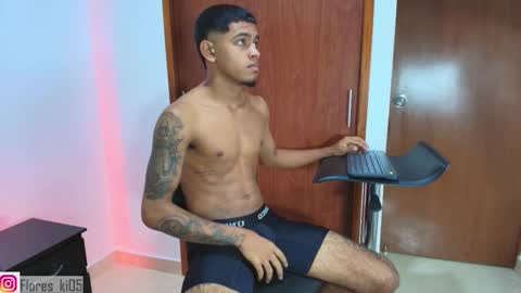 Snapshot of k_florez chatting on 02-23-26, 08:55 k_florez online show from 02-23-26, 08:55