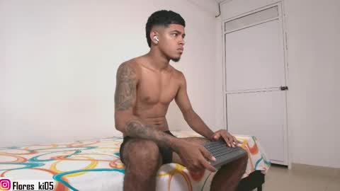 Snapshot of k_florez chatting on 05-01-26, 01:48 k_florez online show from 05-01-26, 01:48