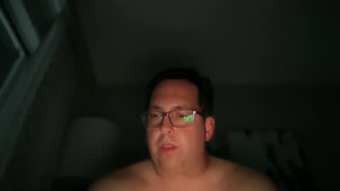 Snapshot of k_thanks_bye chatting on 10-27-25, 06:28 Ilovetoeatcum online show from 10-27-25, 06:28