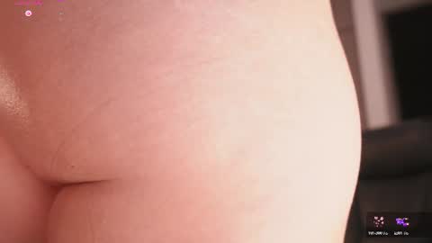Snapshot of kaaren17 chatting on 06-22-26, 05:32 Kaaren17 online show from 06-22-26, 05:32