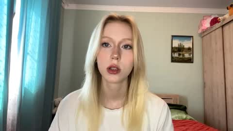 Snapshot of kacicasal chatting on 06-03-26, 12:08 Mia 1st day here online show from 06-03-26, 12:08