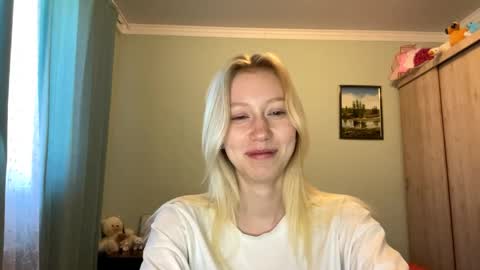 Snapshot of kacicasal chatting on 06-05-26, 06:20 Mia 1st day here online show from 06-05-26, 06:20