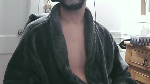 Snapshot of kaduraska chatting on 12-13-24, 04:54 kaduraska online show from 12-13-24, 04:54