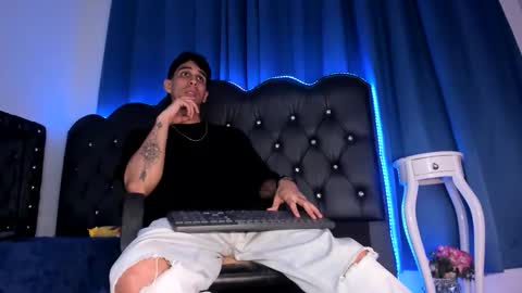 Kael Dominus online show from 05-06-26, 02:29