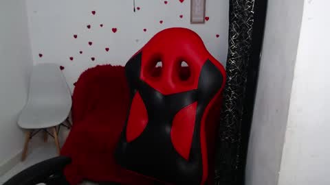 Snapshot of kael_fox chatting on 04-05-26, 07:11 kael_fox online show from 04-05-26, 07:11