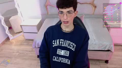 kai_tay1 online show from 04-10-26, 11:37