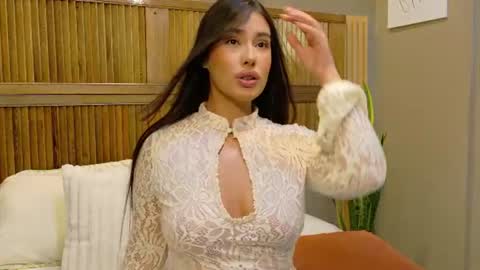 Snapshot of kaiawhite chatting on 06-17-26, 10:00 kaiawhite online show from 06-17-26, 10:00