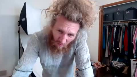 Snapshot of kaiku77 chatting on 06-15-26, 08:22 Kaiku77 online show from 06-15-26, 08:22