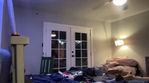 Snapshot of kaileeshy chatting on 02-15-25, 04:36 Kailee Smile online show from 02-15-25, 04:36