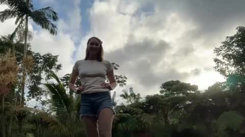 Snapshot of kaileeshy chatting on 06-05-26, 03:46 Kailee Smile online show from 06-05-26, 03:46