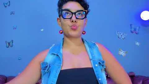 kaira_mosse_ online show from 01-16-26, 11:47