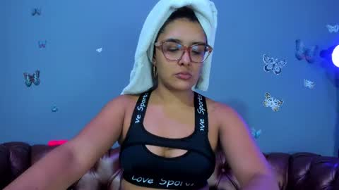 Snapshot of kaira_mosse_ chatting on 06-10-26, 11:53 kaira_mosse_ online show from 06-10-26, 11:53