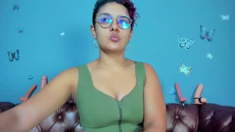 Snapshot of kaira_mosse_ chatting on 07-12-26, 11:45 kaira_mosse_ online show from 07-12-26, 11:45