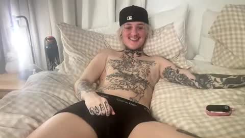 Snapshot of kairoknox chatting on 03-01-26, 04:58 Kairo Kox online show from 03-01-26, 04:58