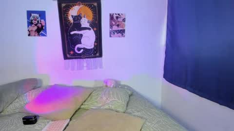Snapshot of kalahnna chatting on 05-09-26, 10:59 Kalahnna online show from 05-09-26, 10:59