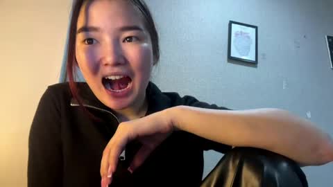 Snapshot of kalalinet chatting on 05-18-26, 03:51 Sakura online show from 05-18-26, 03:51