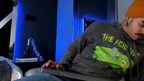 Kale online show from 12-18-25, 11:05