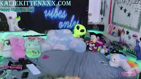 KalieKitten online show from 04-16-26, 09:39