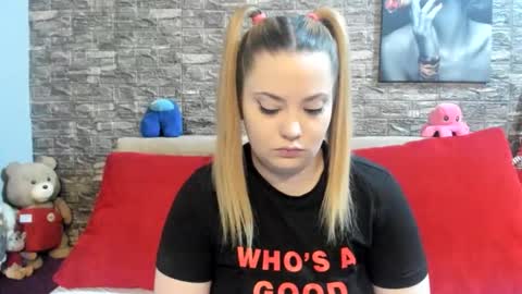 kalindahot online show from 12-21-25, 06:59