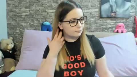 Snapshot of kalindahot chatting on 06-23-26, 06:06 kalindahot online show from 06-23-26, 06:06