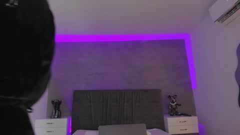 Carolina   online show from 12-20-24, 10:11