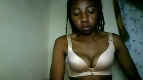 kalyssia_belle online show from 07-05-26, 10:06