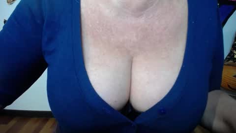 KamaliaSim online show from 10-17-25, 06:32