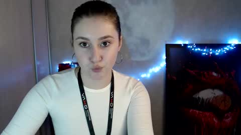 kamilla_love_ online show from 04-16-26, 12:17