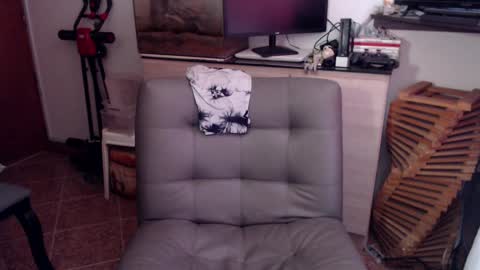 Kamila online show from 09-10-25, 05:35