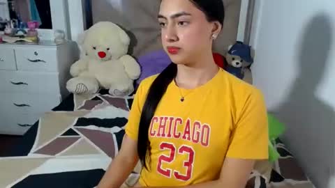 Snapshot of kammi_candy chatting on 07-10-26, 02:49 -- kammi -- online show from 07-10-26, 02:49