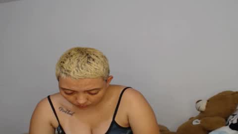 Snapshot of kammy_cami chatting on 02-02-26, 11:25 kammy y camila online show from 02-02-26, 11:25