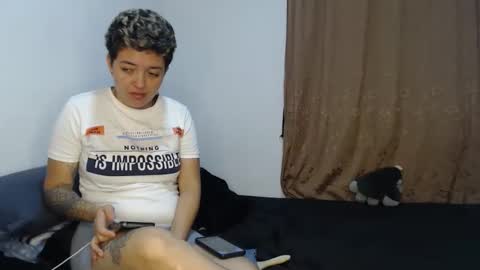 Snapshot of kammy_cami chatting on 04-24-26, 12:40 kammy y camila online show from 04-24-26, 12:40