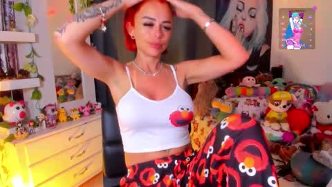 hello  Im Danni online show from 02-25-26, 09:46