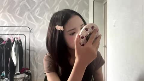 Snapshot of kanishabroadstone chatting on 05-12-26, 09:06 Lily online show from 05-12-26, 09:06