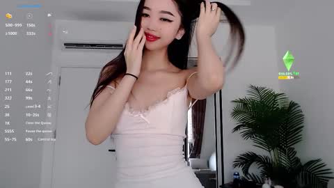 Snapshot of kaori_me chatting on 09-13-25, 04:34 Dju online show from 09-13-25, 04:34