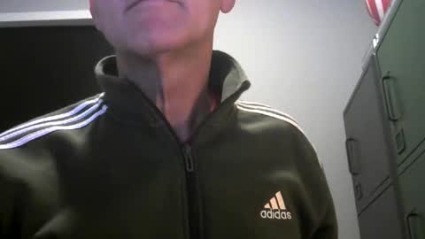 Robbie online show from 11-20-25, 05:40