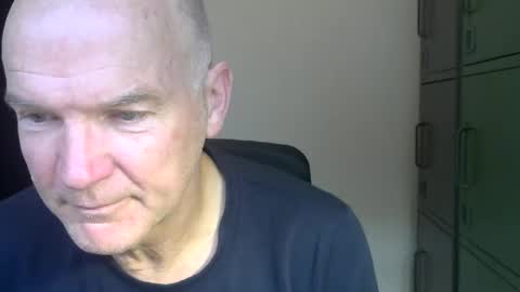 Snapshot of kapitein_rob chatting on 05-17-26, 05:05 Robbie online show from 05-17-26, 05:05