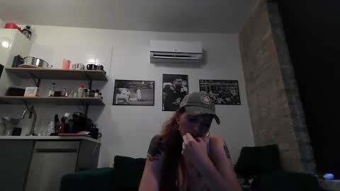 Snapshot of kapri_sun chatting on 09-14-25, 11:04 kapri_sun online show from 09-14-25, 11:04