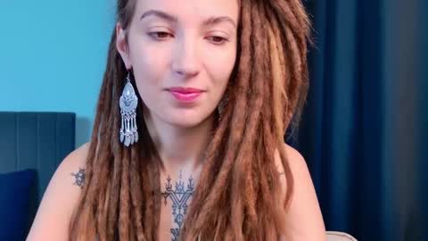 Snapshot of karatart chatting on 09-29-25, 09:25 Kara online show from 09-29-25, 09:25