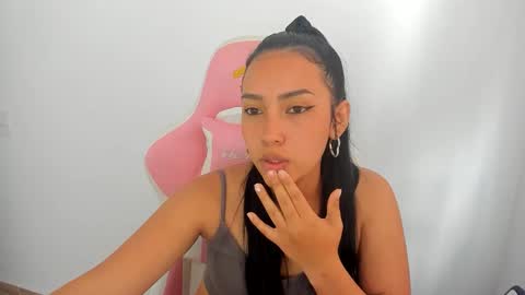 karely_sweet_ online show from 05-14-26, 05:09