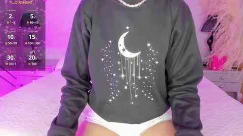 Snapshot of karelymitchel chatting on 02-27-26, 01:11 Karely online show from 02-27-26, 01:11