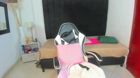 karen_adamss online show from 01-10-26, 04:14