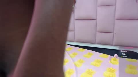 Snapshot of karen_davids chatting on 12-21-24, 05:18 karen online show from 12-21-24, 05:18