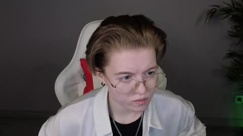 Karen online show from 03-20-26, 09:25